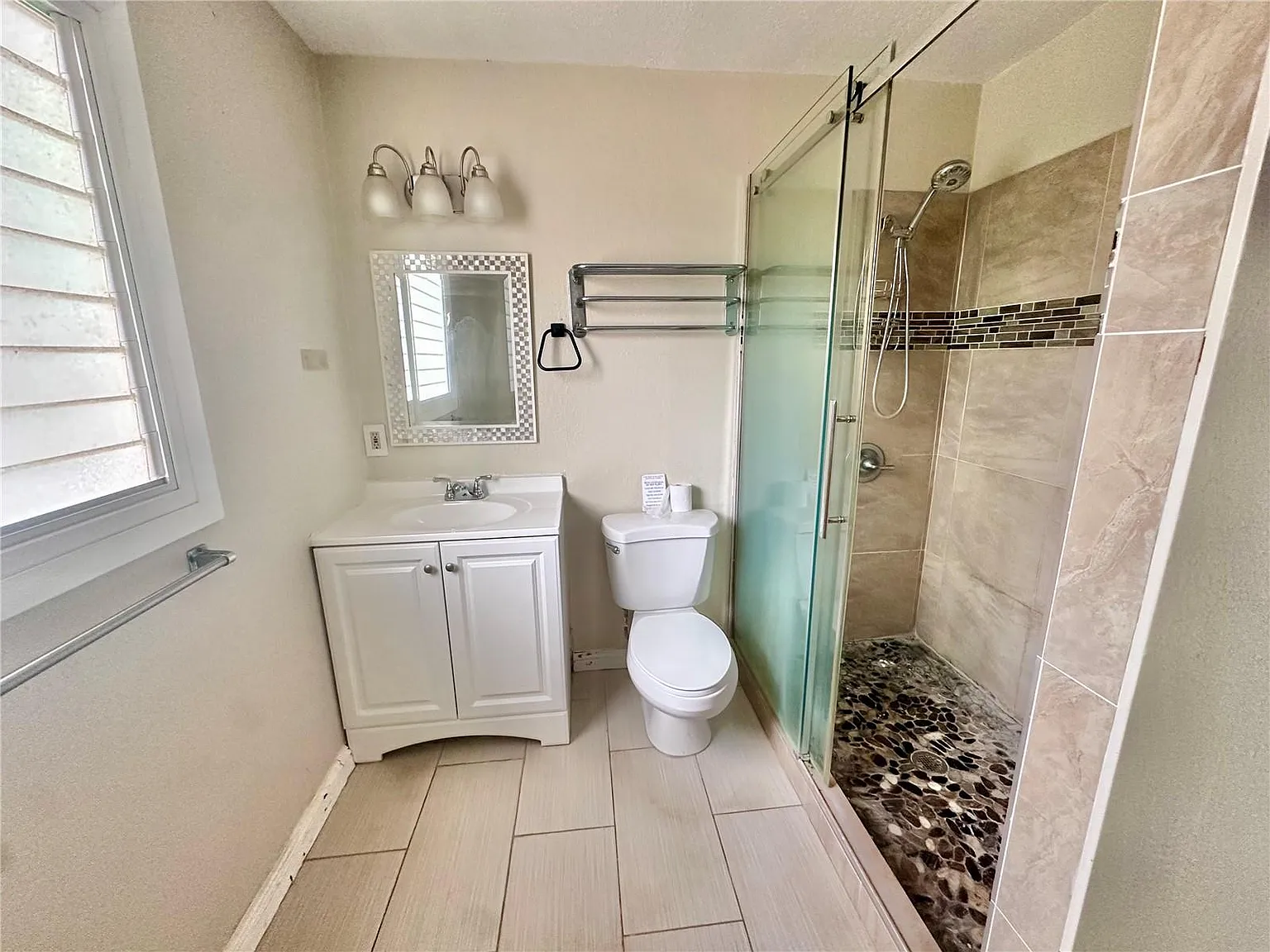 Studio, 540 sqft, $2,700 — Photo 4