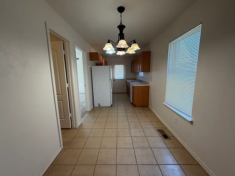 3236 Northwest Blvd — Photo 8