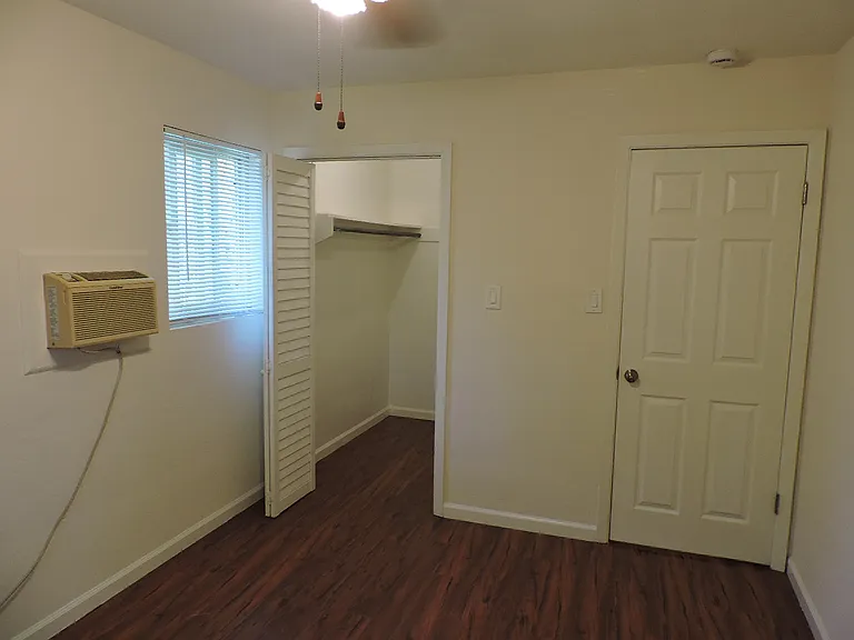2626 T St #4 — Photo 10