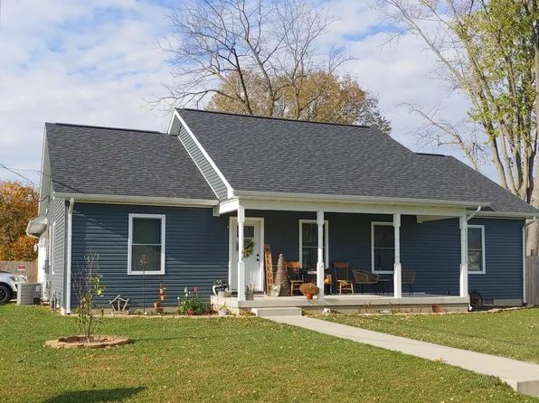 66 Main St, Bloomingburg, OH 43106