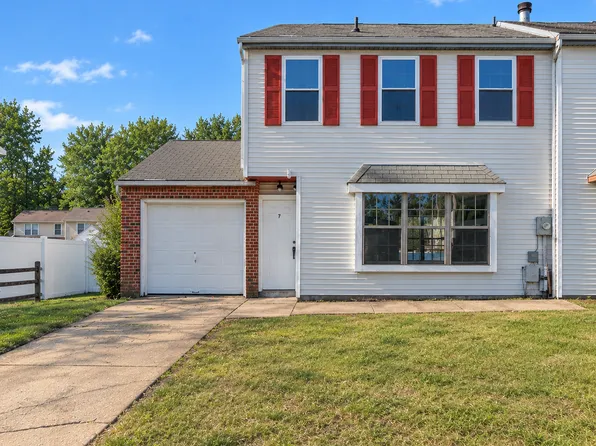 7 Hampton Gate Dr #B, Sicklerville, NJ 08081