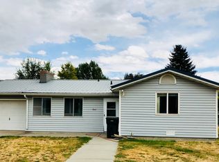 2010 Castle Pl, Heyburn, ID 83336