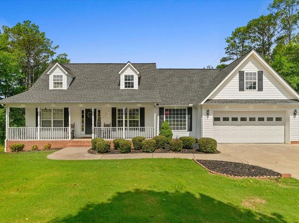 126 Bloomington Dr