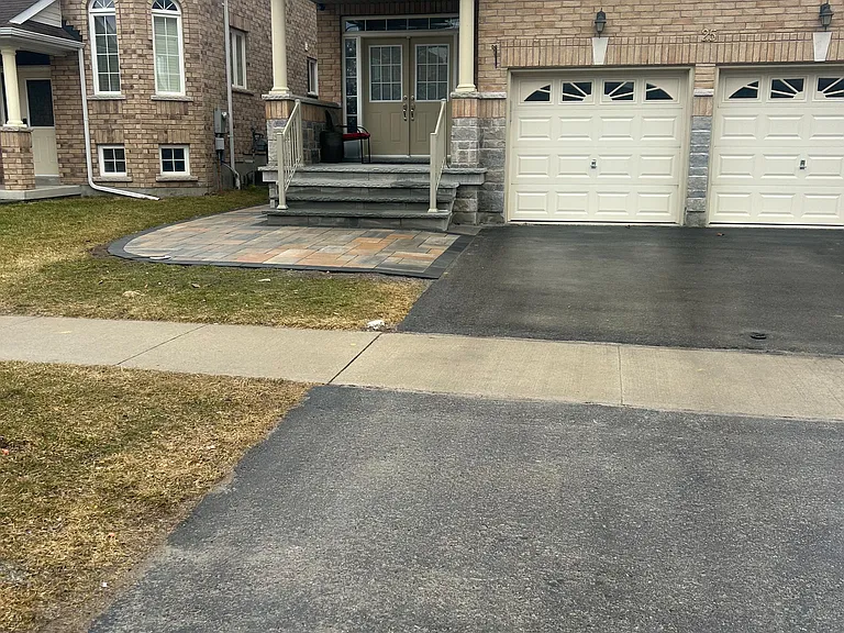 25 Roma Dr #BASEMENT — Photo 2