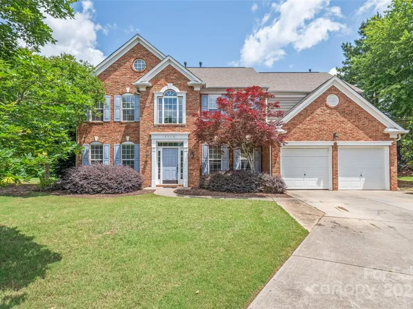 9710 Holden Ct, Charlotte, NC 28277