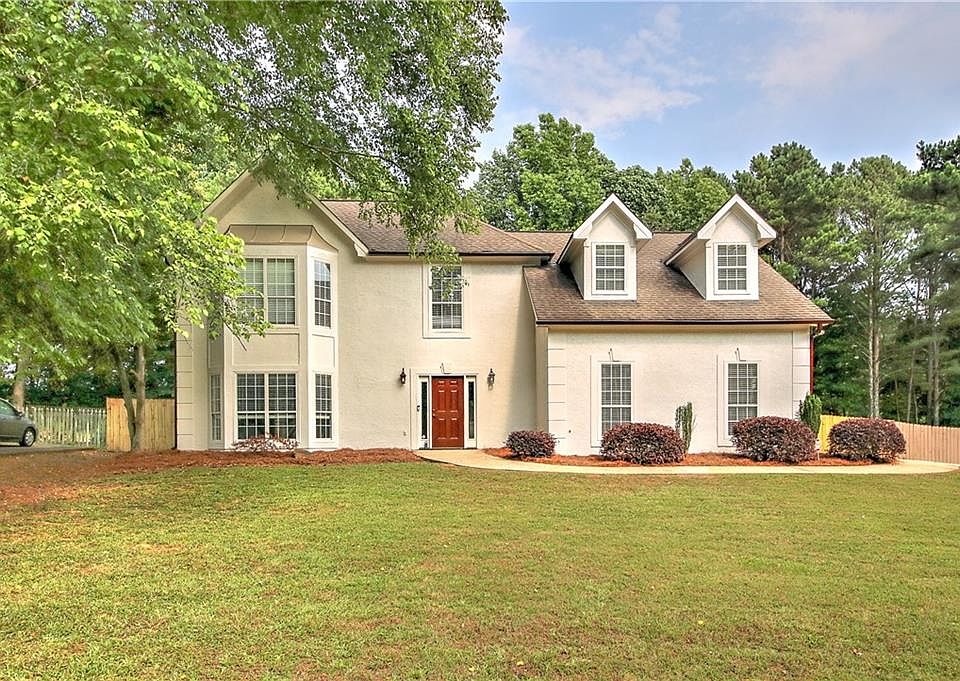1st image of 270 Woodstream Dr