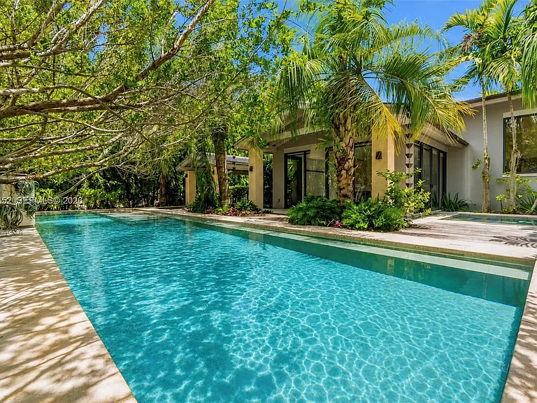 6840 Sunrise Pl — Photo 4