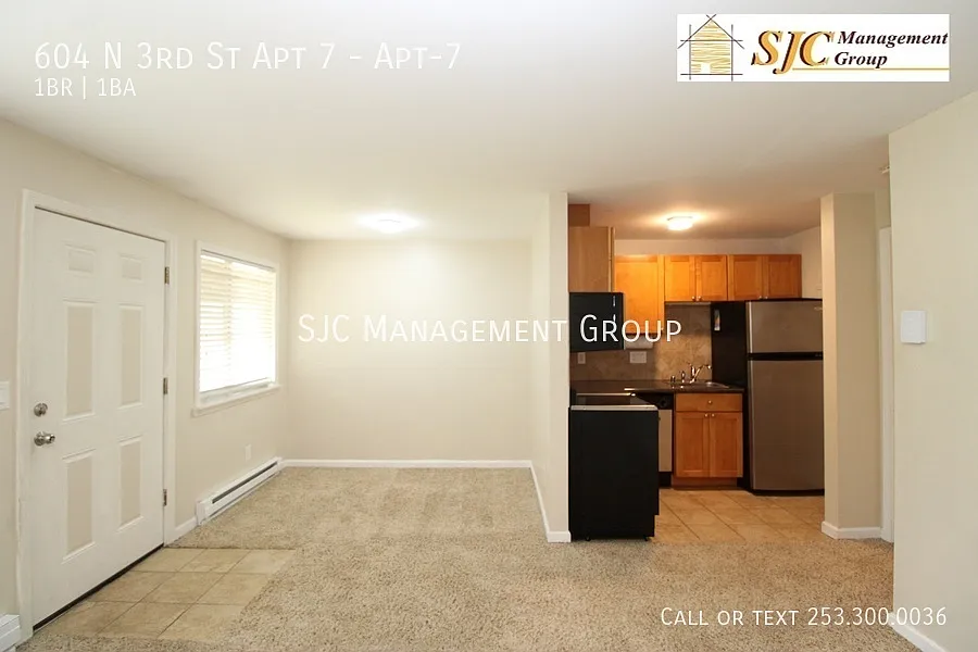 Building Photo - 604 N 3rd St #7