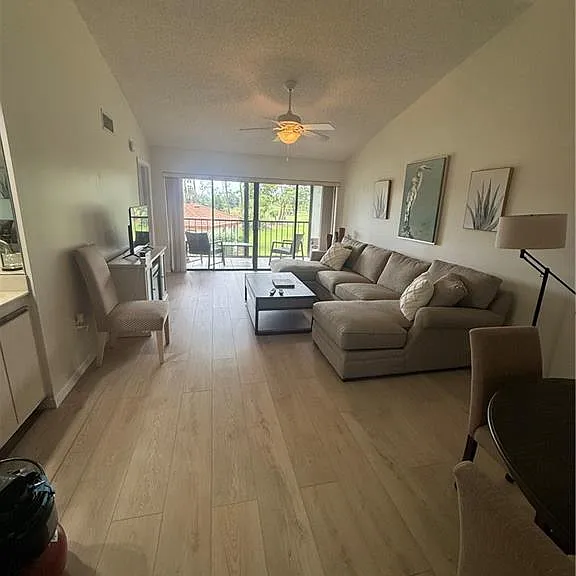 905 Augusta Blvd — Photo 10