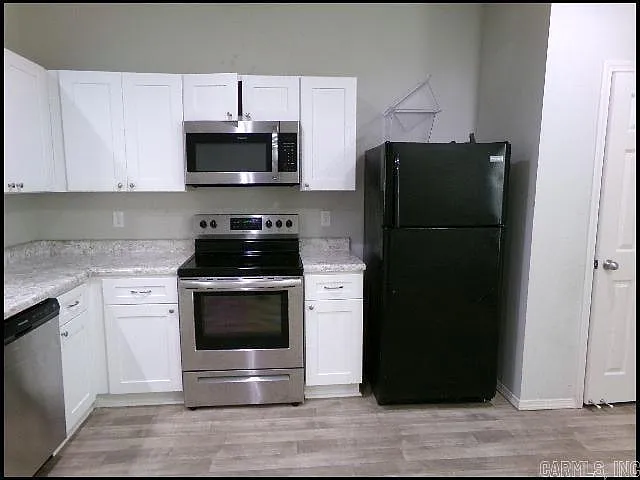 30 Erwin Dr — Photo 7