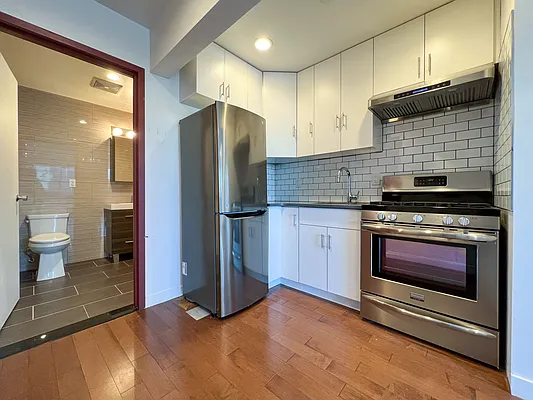 Rented by Corcoran | media 6