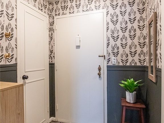 2nd image of 19101 Van Aken Blvd APT 216