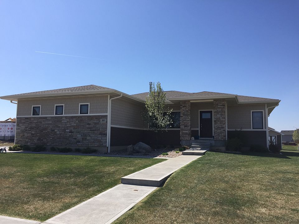 1st image of 3805 Meadowlark Cir