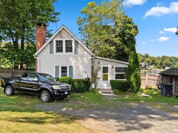 82 Point Grove Rd, Southwick, MA 01077