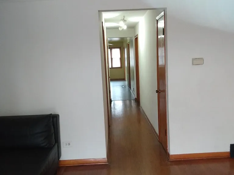 9812 S Harvard Ave — Photo 3