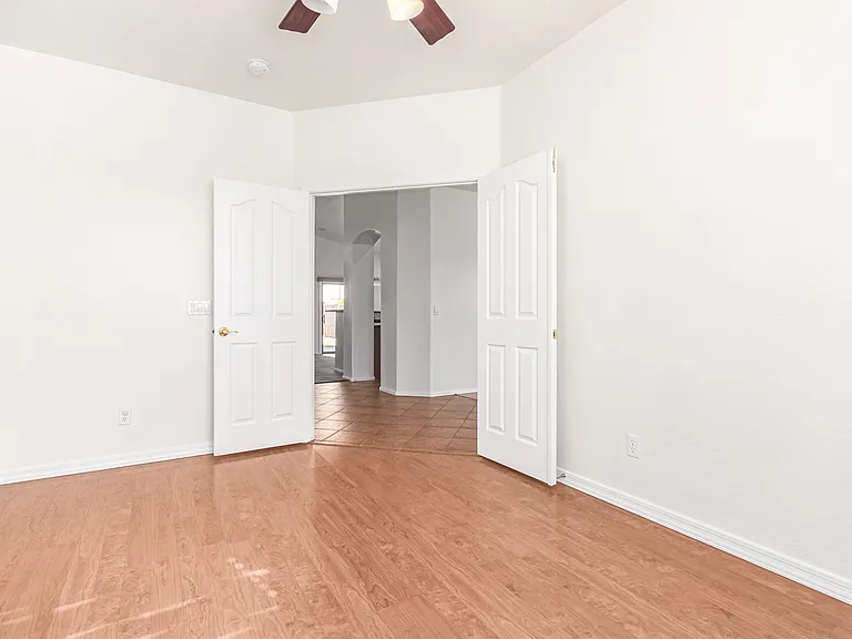 4384 E Cherry Hills Dr — Photo 7