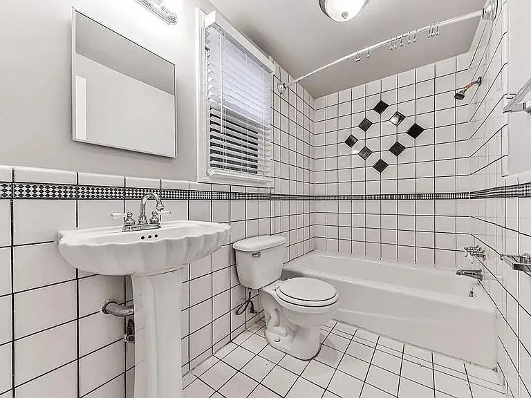 2189 Chartwell Dr — Photo 30