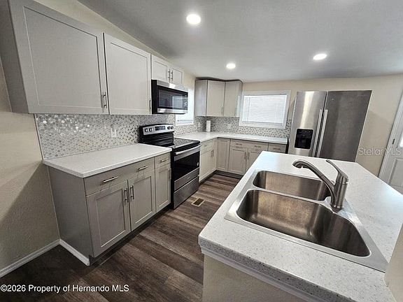 3rd image of 7338 First Loop Ave