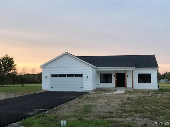 3875 Braley Rd, Wilson, NY 14172