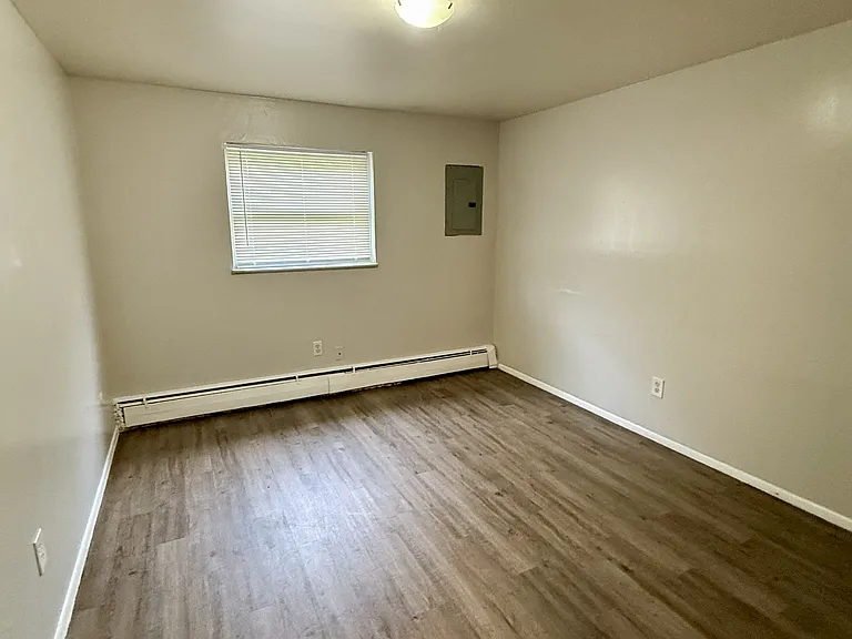 342 Lookout Ave — Photo 8