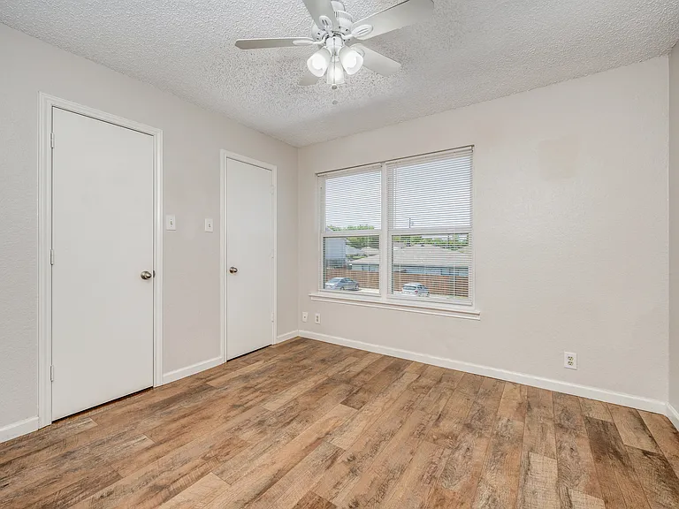604 Meadow View Ct #3 — Photo 8
