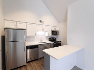 4020 Independence Dr NW UNIT B, Huntsville, AL 35816