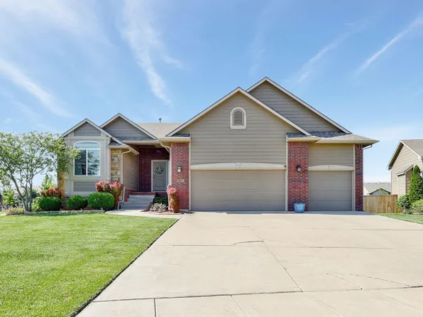 2505 N Chelmsford Ct, Wichita, KS 67228