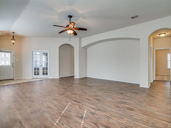 4th image of 2006 Zavala