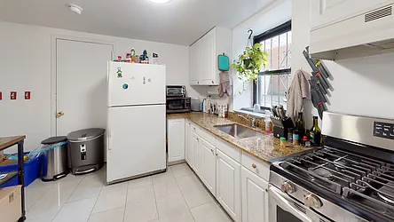 Rented by Bond New York