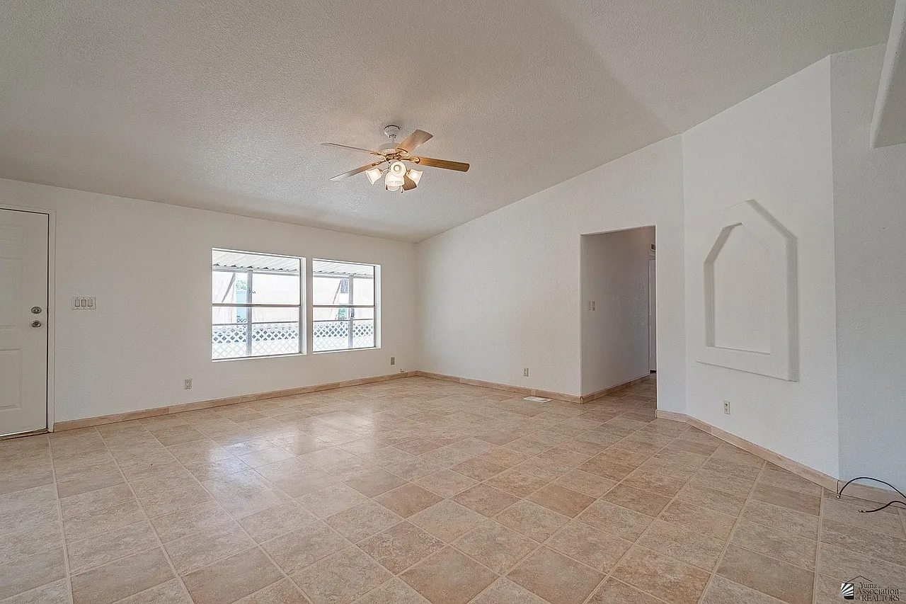 3 bed, 1680 sqft, $2,150 — Photo 4
