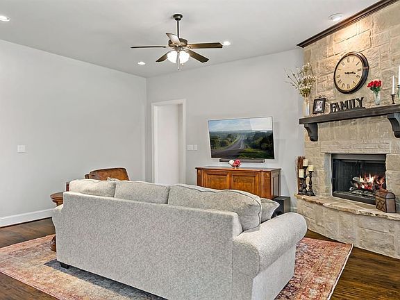 2nd image of 6309 Biltmore Ln