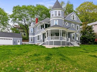 7 Circuit Ave E, Worcester, MA 01603