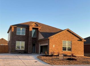 335 Christian Rd, Ennis, TX 75119