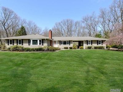 41 Picardy Ln, Syosset, NY, 11791