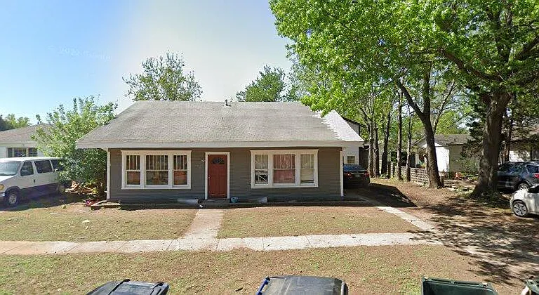 1010 W Cedar Ave #1 — Photo 1