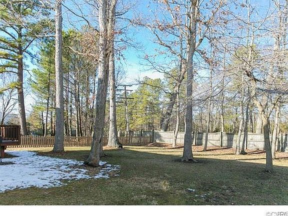 2nd image of 9420 Windsor Shade Dr