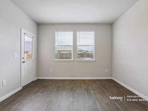 4th image of 2920 Maryanne Ln
