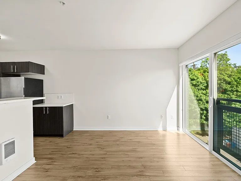 Contour Apartments — Photo 102