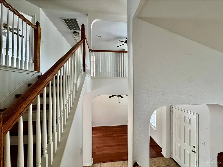 5117 Jasmine Ct — Photo 14