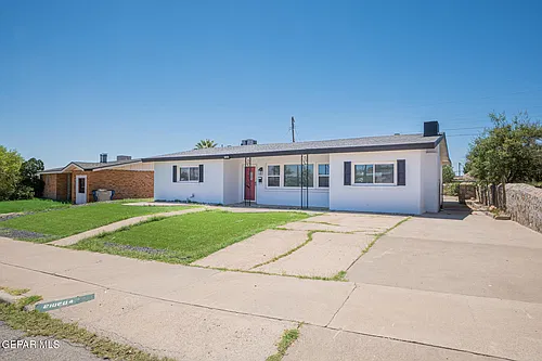 204 Balboa Rd Photo 1