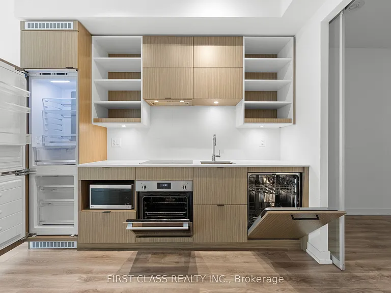 20 Edward St #1309 — Photo 8
