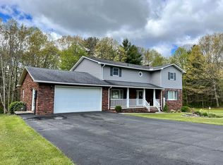 602 Wandering Ln, Beaver, WV 25813