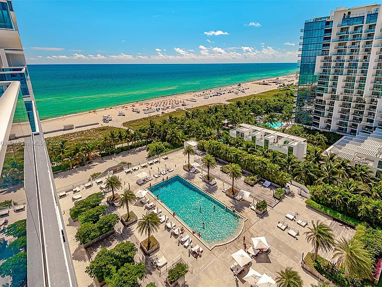 2301 Collins Ave #1506 — Photo 3