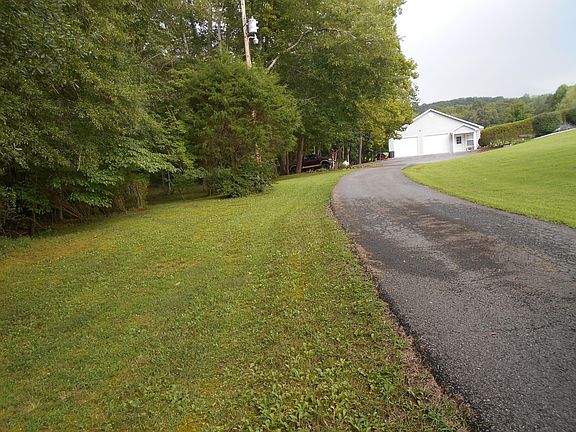 2nd image of 18125 Valley Dr