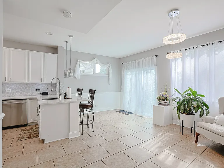 1854 S Fallbrook Dr — Photo 11