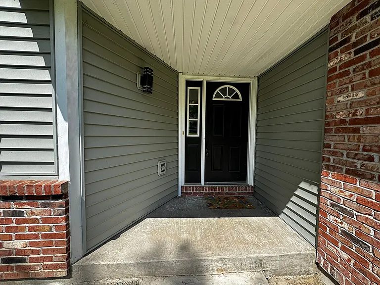 2301 Grant Ln — Photo 54