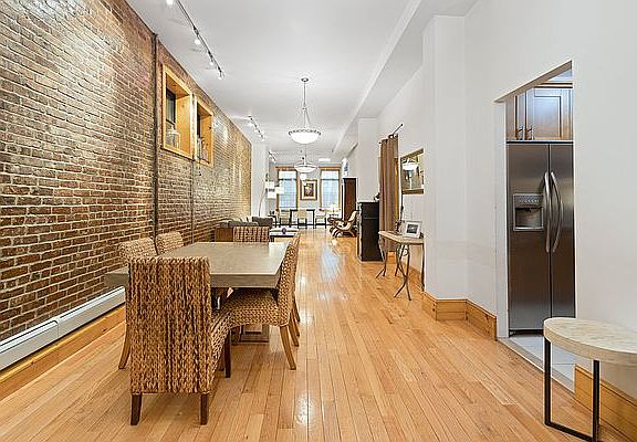 5th image of 330 Pearl St APT 1B