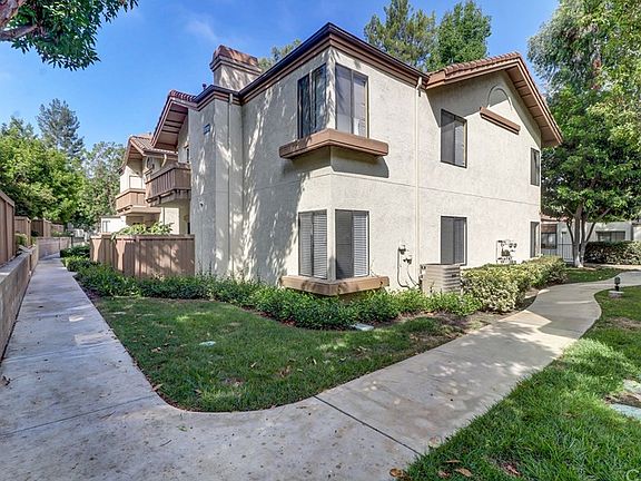 3rd image of 22729 Lakeway Dr Unit 387