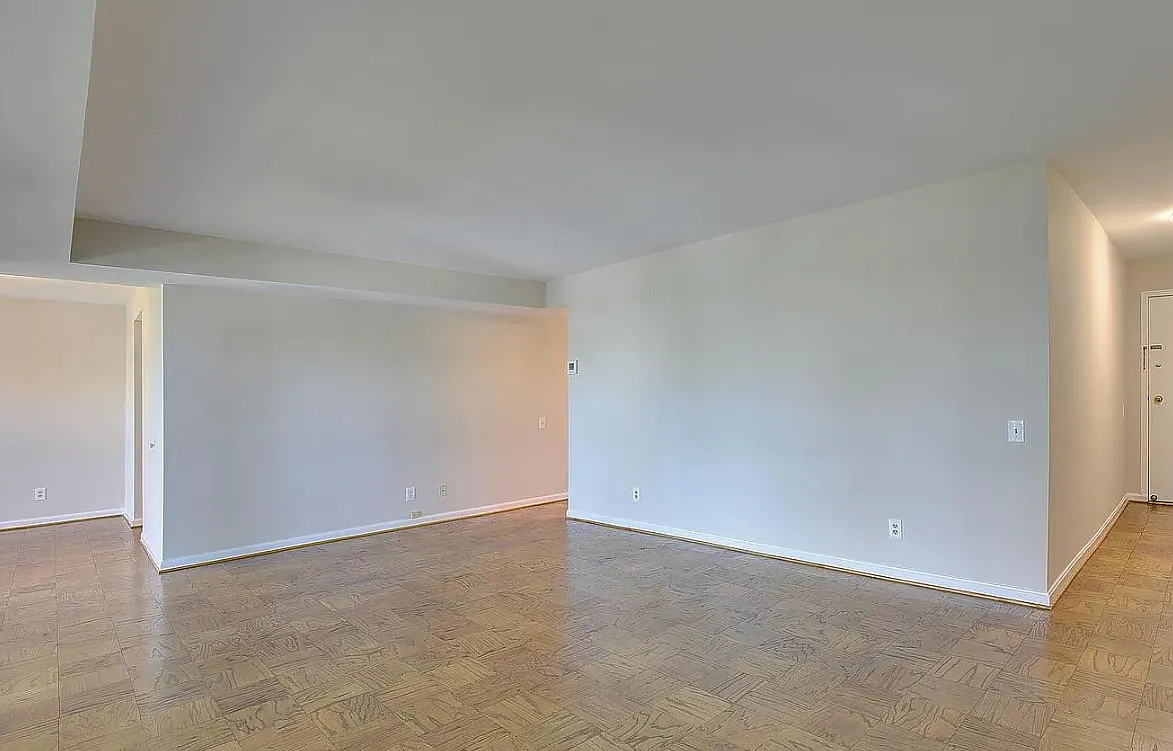 3 bed, 1295 sqft, $3,800 — Photo 3