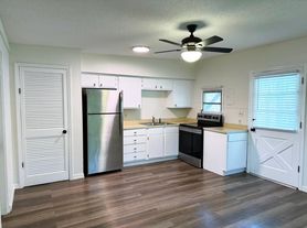 4601 Dr Martin Luther King Jr St N, Saint Petersburg, FL